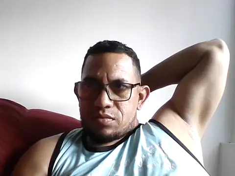 Snapshot of fayola20 chatting on April 19, 7:49 pm fayola20 online show from April 19, 7:49 pm