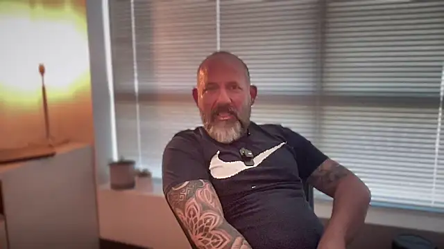 Snapshot of fuckadilf chatting on May 3, 2:56 pm fuckadilf online show from May 3, 2:56 pm