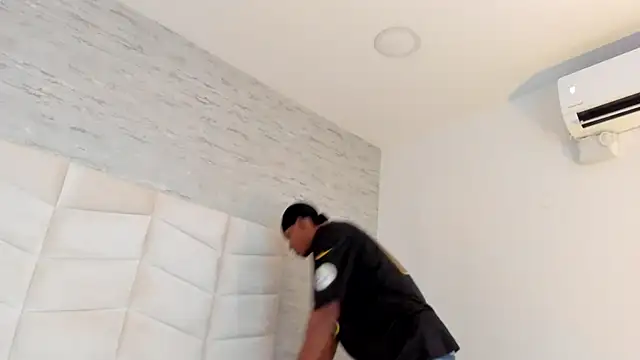 jax black online show from January 15, 6:55 pm