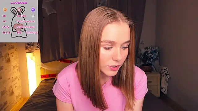 TienKnous online show from November 12, 7:13 pm