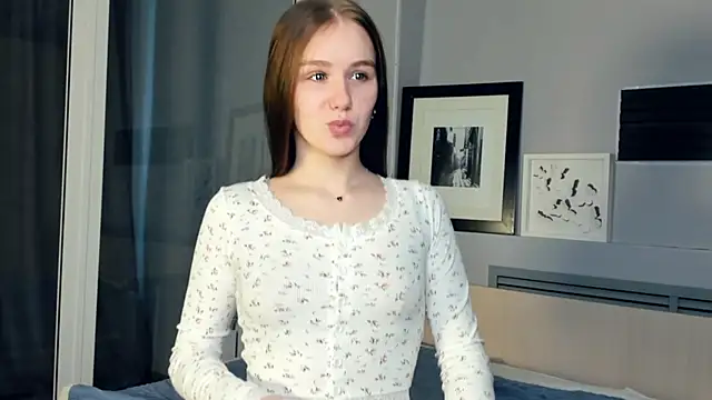 TienKnous online show from April 3, 8:12 am