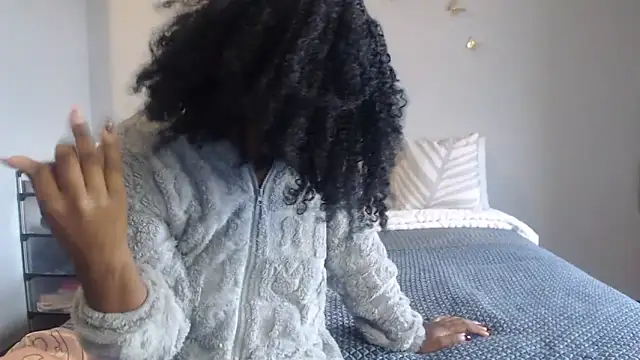 lifeysexy online show from May 18, 9:37 am