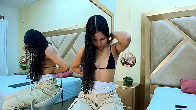 Megan Siner online show from November 6, 12:06 pm