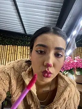 cloe taylor   online show from November 1, 3:19 am