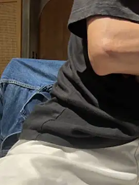 HenryLee1983-cums online show from June 1, 3:36 pm