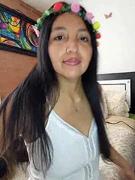 Snapshot of Claris_milk chatting on October 14, 6:09 pm Claris milk online show from October 14, 6:09 pm