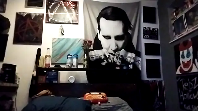 inkdhollow1 online show from October 12, 3:38 am