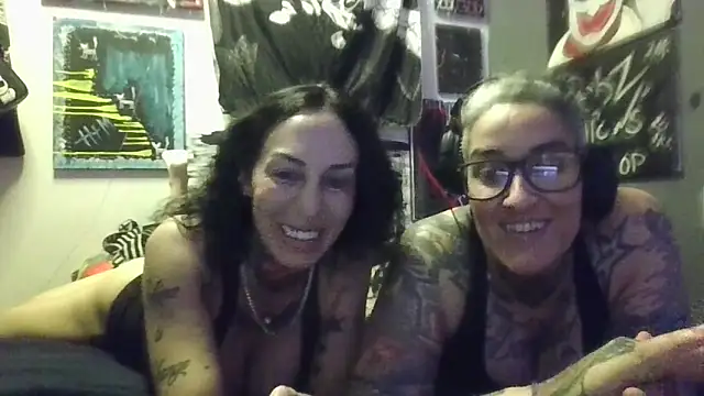 inkdhollow1 online show from May 6, 7:13 am