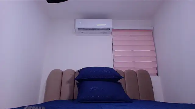 ashly mr online show from December 2, 12:21 pm