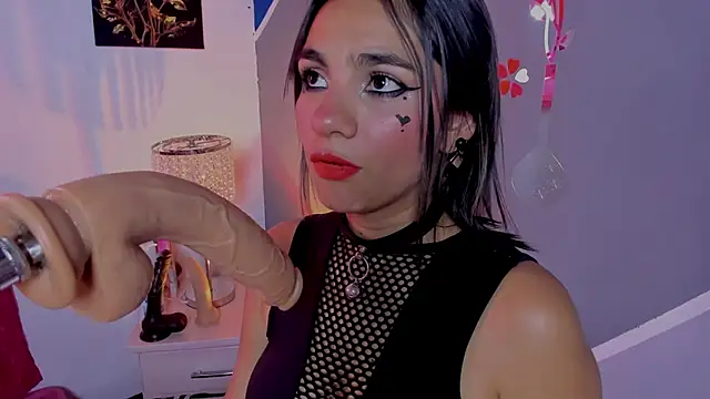 susi hot13 online show from December 17, 10:05 pm