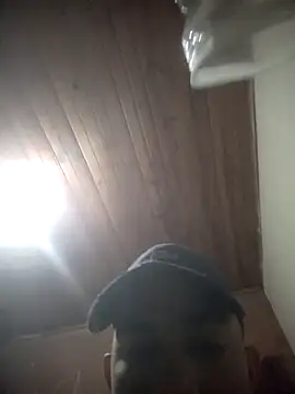 Snapshot of mestre637 chatting on October 2, 3:46 am mestre637 online show from October 2, 3:46 am