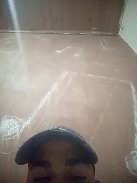 Snapshot of mestre637 chatting on October 2, 6:04 pm mestre637 online show from October 2, 6:04 pm