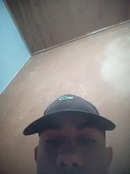 Snapshot of mestre637 chatting on October 26, 6:47 pm mestre637 online show from October 26, 6:47 pm