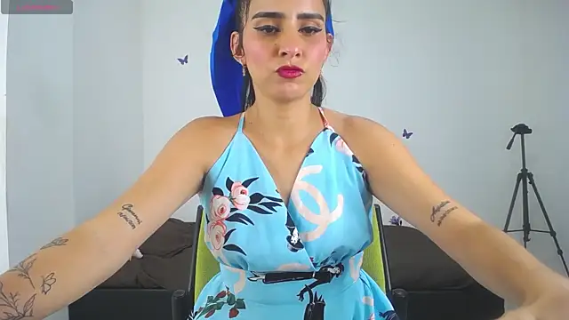 Snapshot of katya_dafne18 chatting on September 30, 4:17 am katya dafne18 online show from September 30, 4:17 am