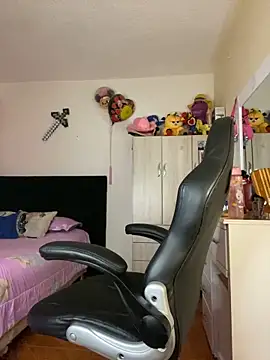 Miichii online show from October 21, 11:05 pm