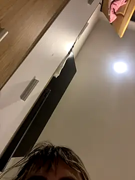 Snapshot of Zoe_riivas chatting on October 24, 10:22 am Zoe riivas online show from October 24, 10:22 am