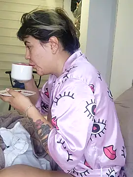 Snapshot of Zoe_riivas chatting on November 20, 10:04 am Zoe riivas online show from November 20, 10:04 am