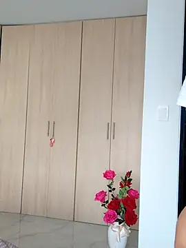 Snapshot of Zoe_riivas chatting on December 16, 1:27 pm Zoe riivas online show from December 16, 1:27 pm