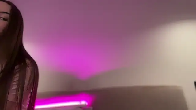 AlmaryKim online show from September 22, 9:50 pm