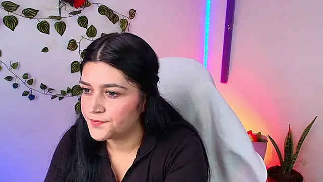 alejitasweet online show from February 9, 6:45 pm