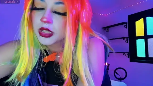 Snapshot of Kora_Red69 chatting on April 15, 8:09 pm Kora Red69 online show from April 15, 8:09 pm
