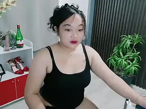 UrFavouriteCravings online show from December 15, 1:10 am