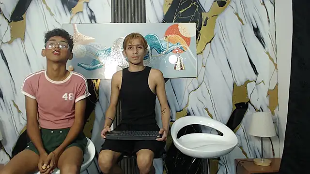 VERY HOT GUYS online show from March 24, 1:21 am