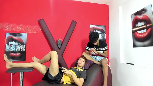 VERY HOT GUYS online show from April 5, 7:22 pm