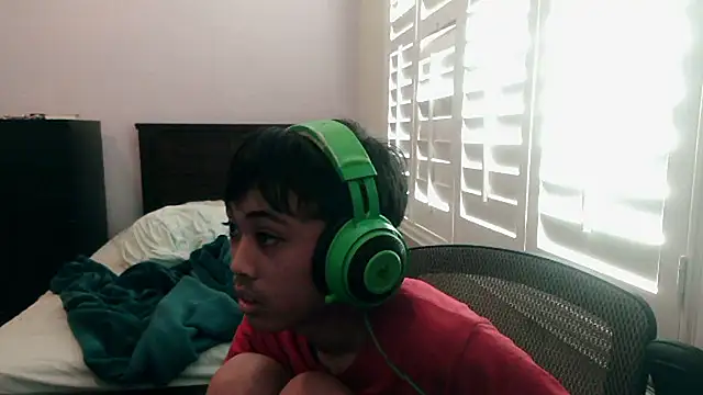 Snapshot of youngasianboy2007 chatting on February 8, 8:34 pm youngasianboy2007 online show from February 8, 8:34 pm