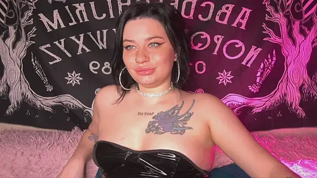 Snapshot of angelalicehell chatting on March 15, 4:18 am angelalicehell online show from March 15, 4:18 am