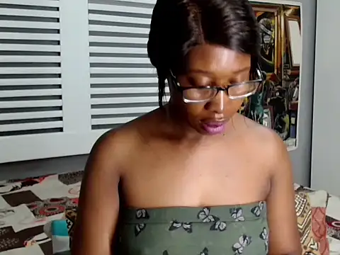 Snapshot of LustyNobelxxx chatting on June 11, 6:55 am LustyNobelxxx online show from June 11, 6:55 am