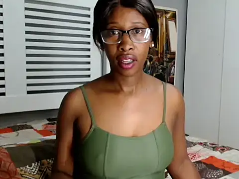 Snapshot of LustyNobelxxx chatting on June 17, 7:48 pm LustyNobelxxx online show from June 17, 7:48 pm