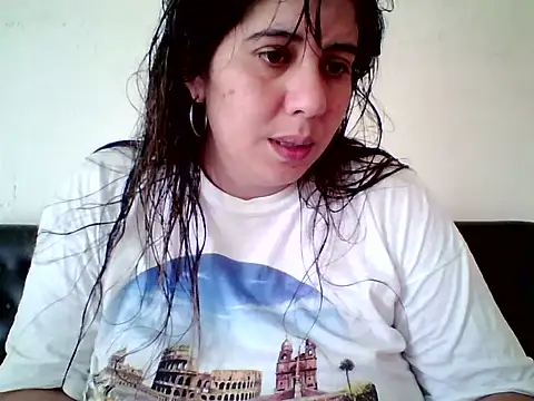Benditofetiche online show from August 1, 2:49 pm