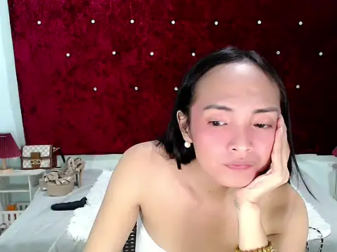 Snapshot of xAsianTOPModelx chatting on October 1, 12:33 pm xAsianTOPModelx online show from October 1, 12:33 pm