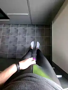 rezzzze online show from November 8, 11:54 am