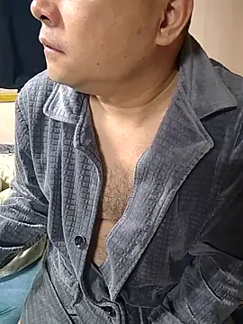 Snapshot of han515319 chatting on March 4, 11:27 am han515319 online show from March 4, 11:27 am