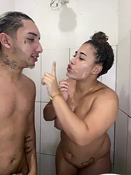 Snapshot of CasalMaldoso02 chatting on March 20, 2:16 am CasalMaldoso02 online show from March 20, 2:16 am