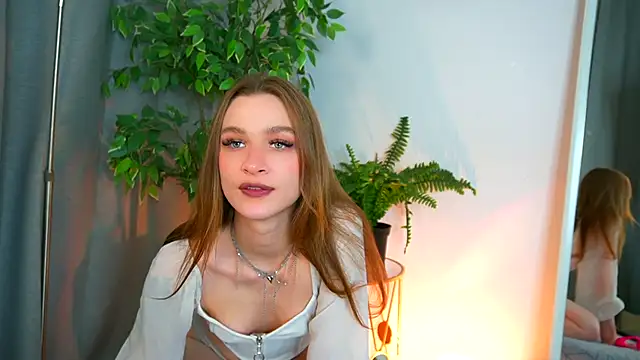 PollyMayer online show from December 4, 9:12 pm