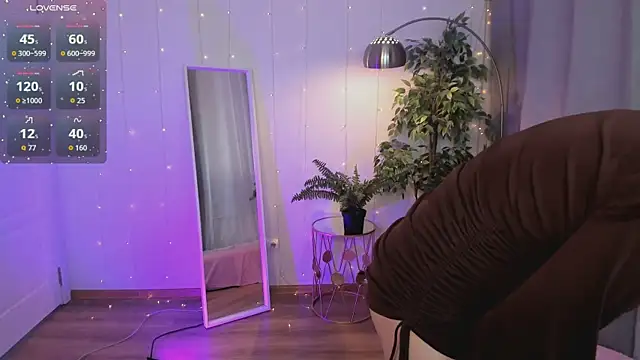 PollyMayer online show from March 2, 8:48 pm