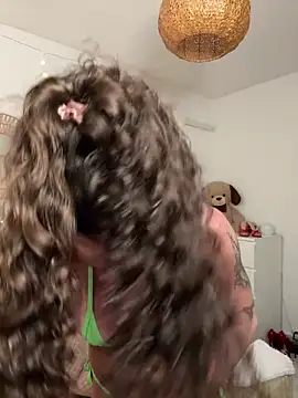 Martyca Beee online show from March 26, 7:30 pm