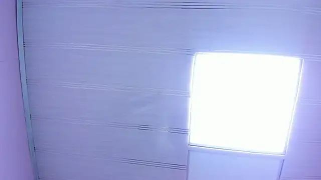 LeaMoreau22 online show from October 22, 11:10 am