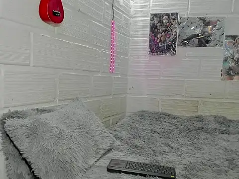 Daniell 007 online show from October 16, 7:48 pm