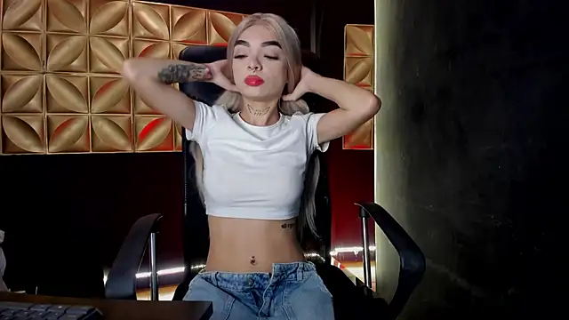 scarlettvelvet  online show from November 21, 12:26 pm