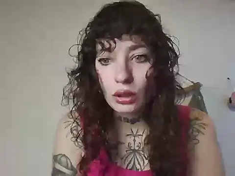Snapshot of RebekahRose chatting on October 4, 1:36 am RebekahRose online show from October 4, 1:36 am