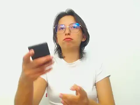 Klaret Toy online show from March 13, 9:21 pm