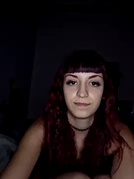 Snapshot of Sweetredevil chatting on December 19, 2:40 am Sweetredevil online show from December 19, 2:40 am