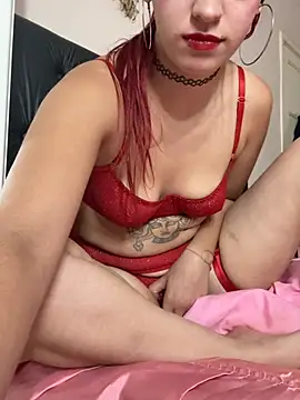 Snapshot of Sweetredevil chatting on March 24, 2:16 am Sweetredevil online show from March 24, 2:16 am