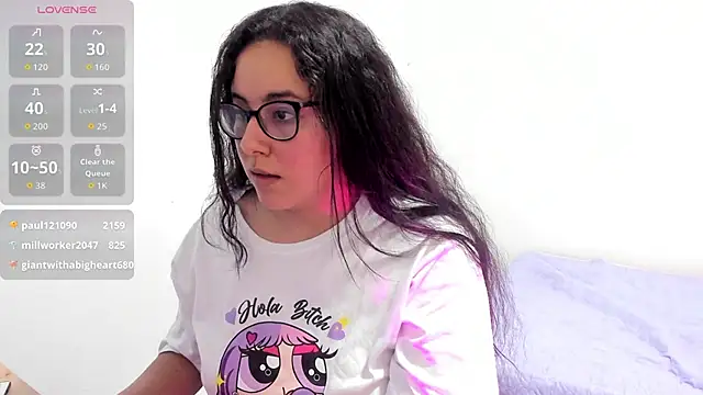 Snapshot of Venus_cat_ chatting on October 29, 2:58 am Venus cat online show from October 29, 2:58 am