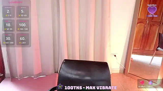 Snapshot of emma_web_ chatting on March 19, 2:43 pm emma web online show from March 19, 2:43 pm