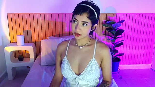 emma web  online show from July 3, 2:56 pm